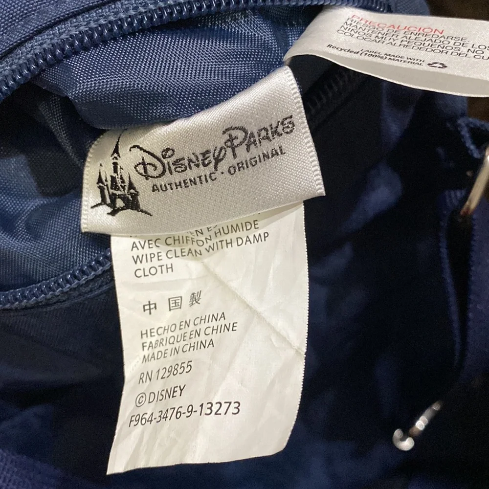 WALT DISNEY WORLD PARKS AUTHENTIC ORIGINAL EMBROIDERED NYLON CROSSBODY PURSE